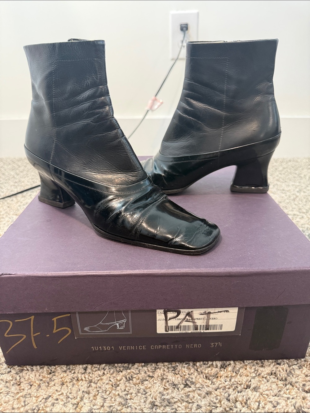 Prada Fall/Winter 2001 leather ankle boots size 7.5